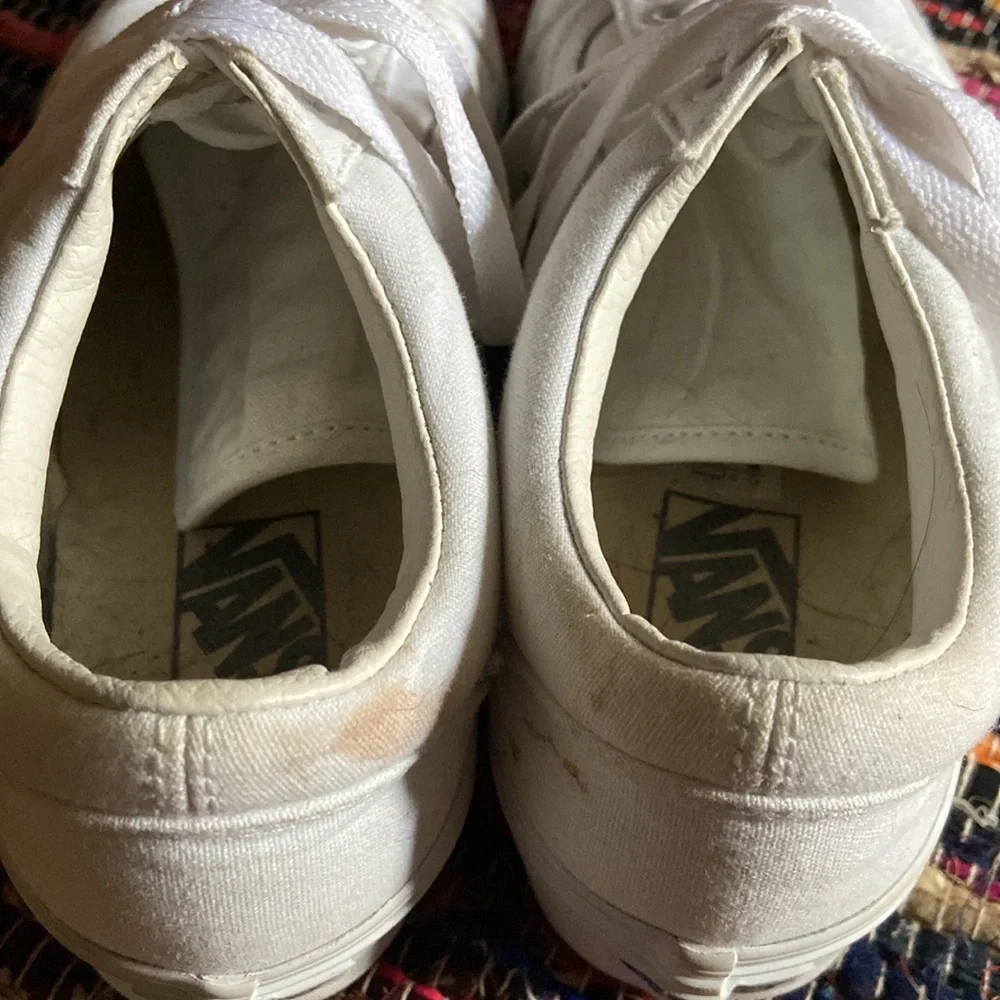 white vans - Picture 2 of 4